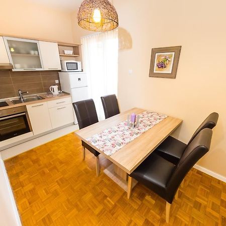 Apartment Colona 자다르 객실 사진